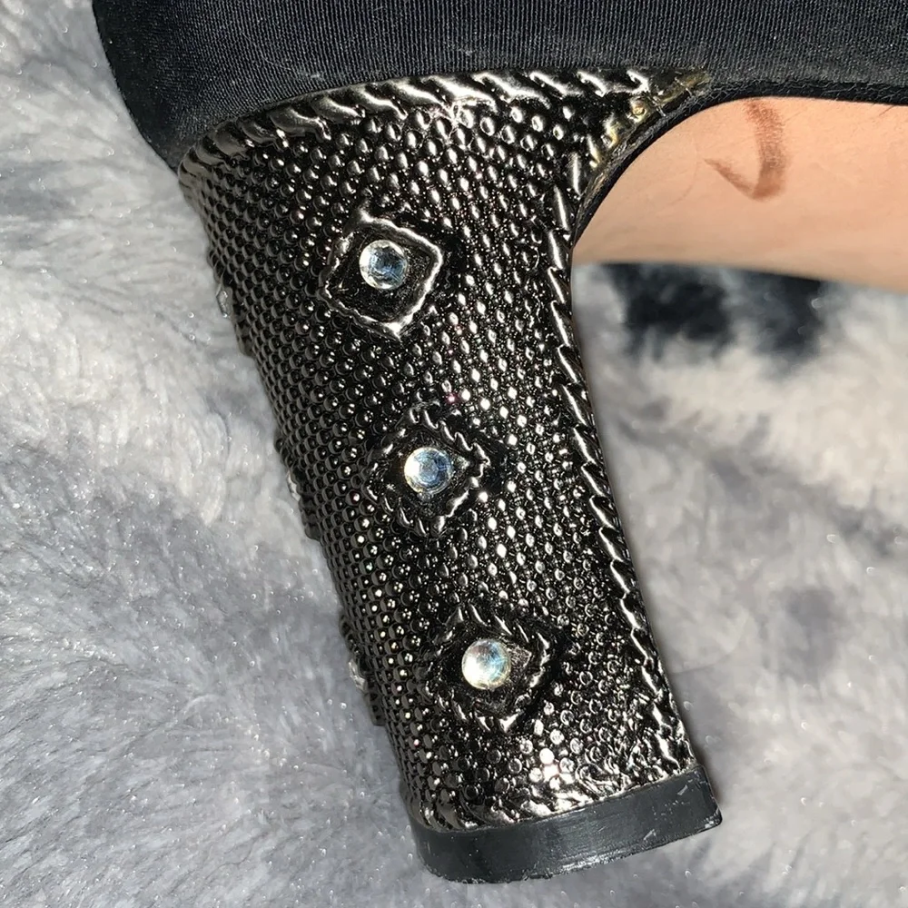 Proxy Black Heels — 9 Narrow